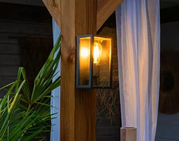Outdoor wall lights and garden wall lights | Garden lighting