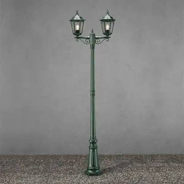 Lamp post light in green colour with twin head made from aluminium