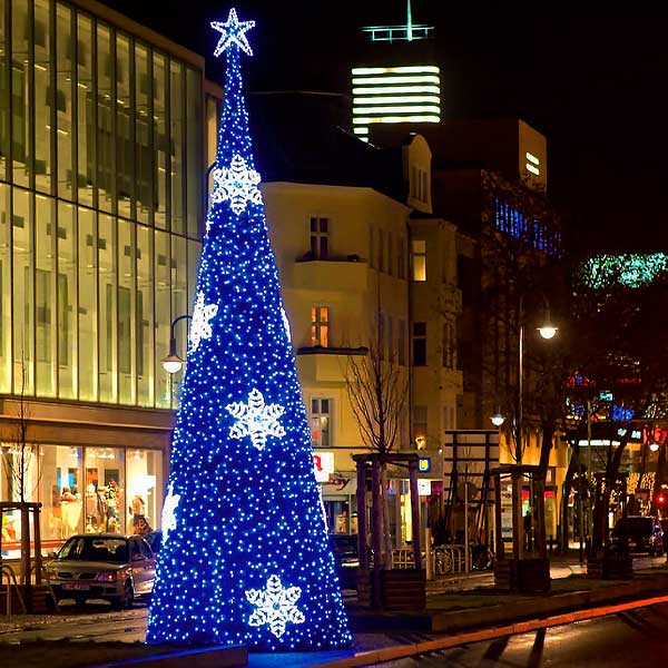 3D Snowflake Christmas Tree