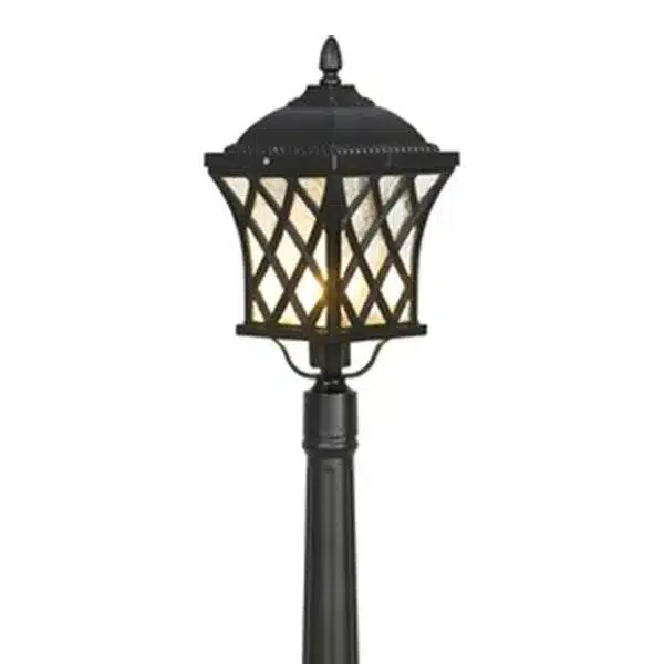 Lamp post light in black colour made from aluminium
