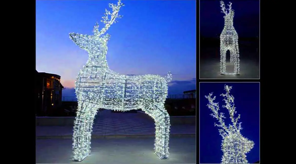 3D Large White Reindeer Christmas Feature