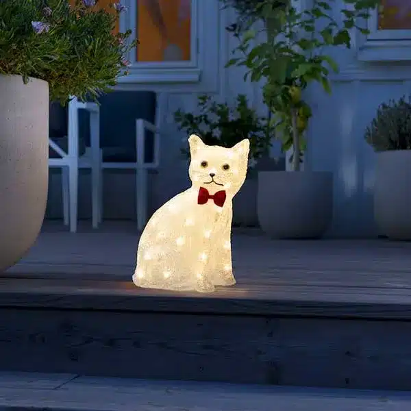 Sitting cat feature made from acrylic for outdoor Christmas decoration